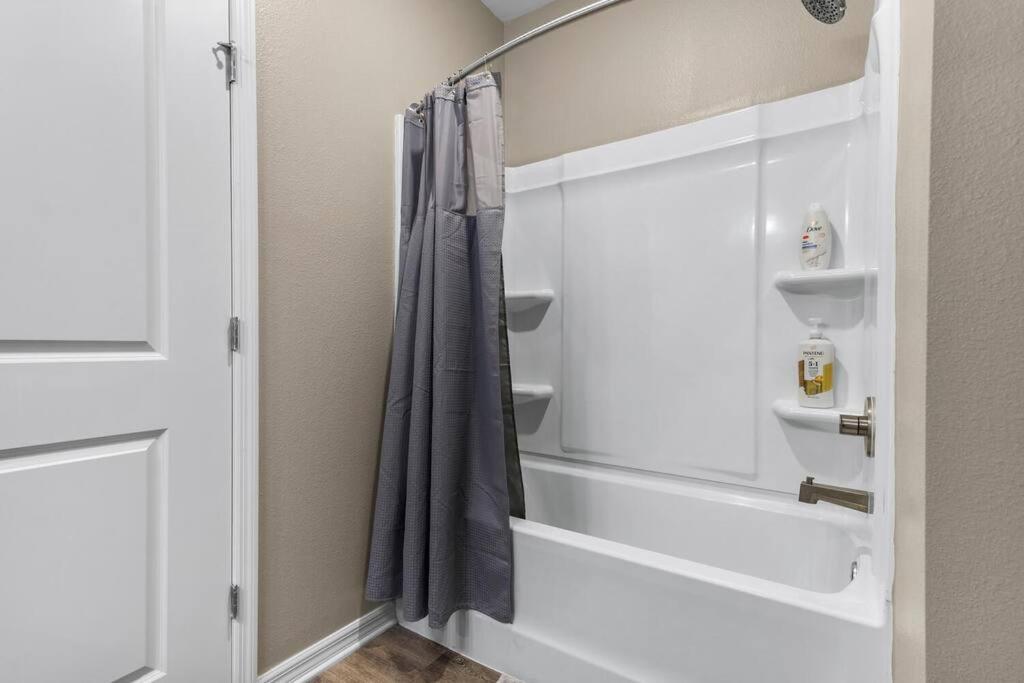 Elegant 2 Bedroom/2 Bath Condo With All Amenities Melbourne Kültér fotó