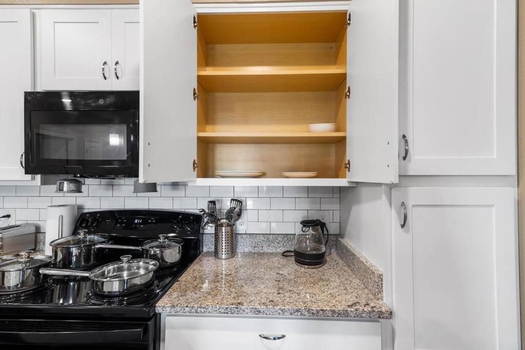 Elegant 2 Bedroom/2 Bath Condo With All Amenities Melbourne Kültér fotó