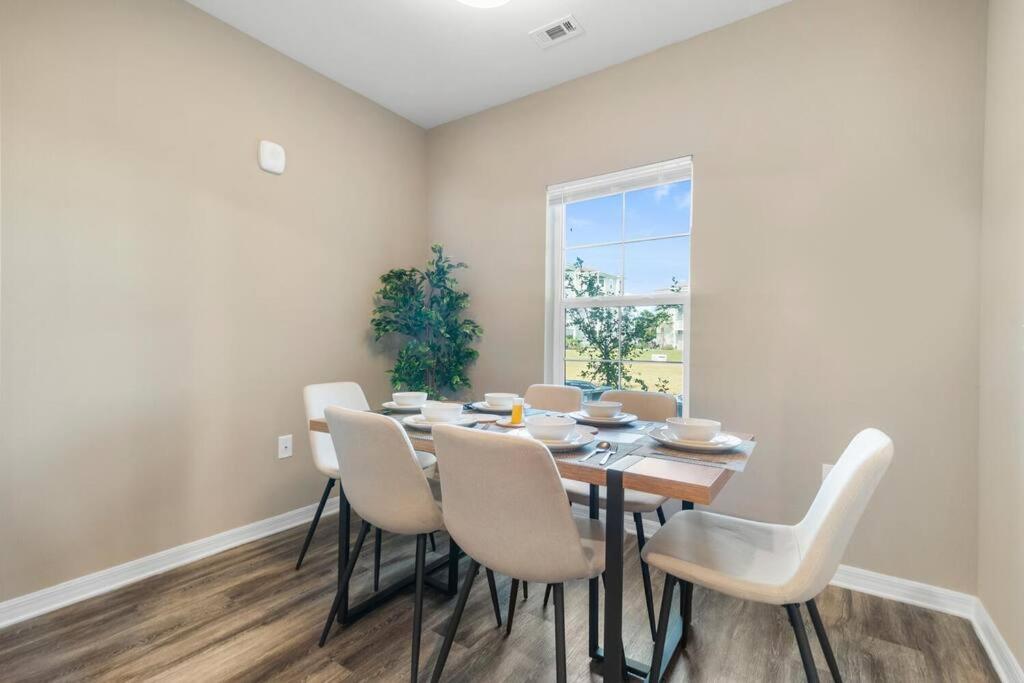 Elegant 2 Bedroom/2 Bath Condo With All Amenities Melbourne Kültér fotó